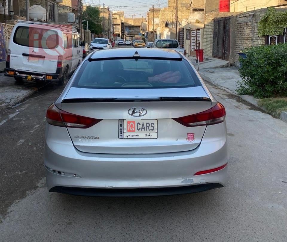 هیوندای ئەلەنترا